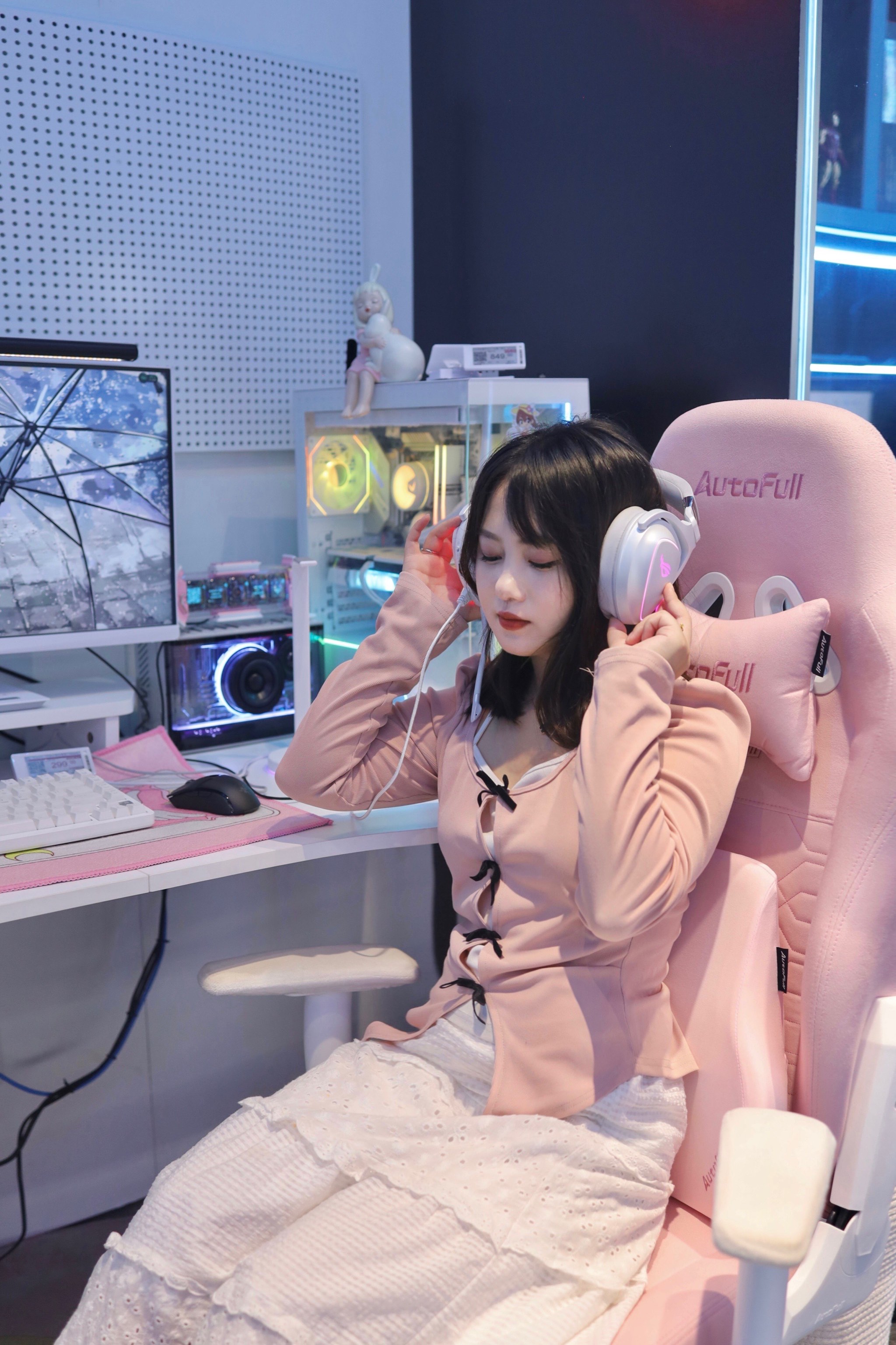 电子少女安卓版电子女孩中文版安卓版-第1张图片-亚星国际官网